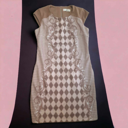 Promotii sezon cald - rochie model romb cu maneca scurta