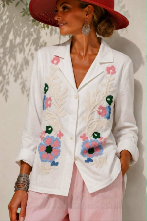 Camasi bumbac & vascoza - Camasa alba din bumbac  brodata cu motive florale colorate