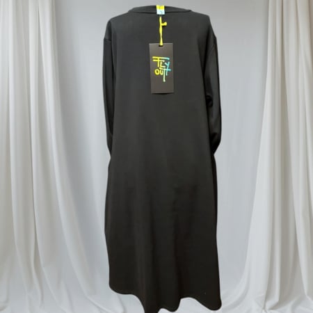 Rochie neagra forma lalea pentru sezon rece cu inserii alb si negru pe partea din fata [3]