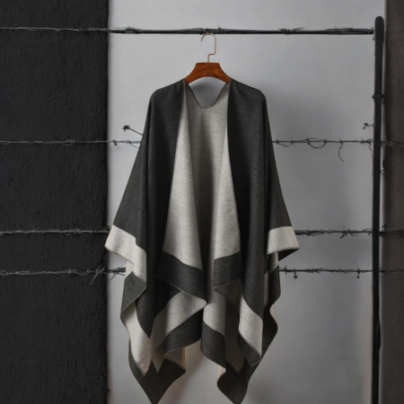 Poncho - poncho-generos-pentru-sezonul-rece-gri-si-negru