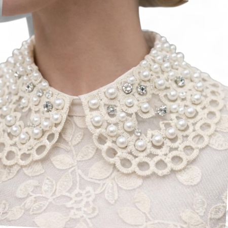 Rochie crem eleganta din dantela cu pietre si perle pe guler [2]