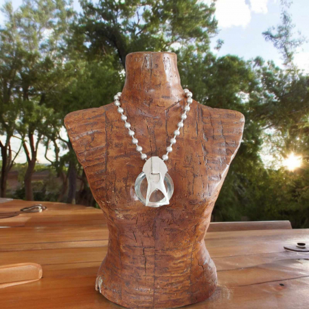 Colier masiv la baza gatului din metal gablont si sticla [1]