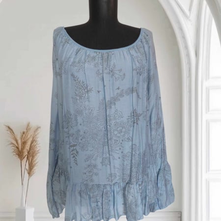 Bluza bumbac - bluza-din-bumbac-si-decolteu-generos-cu-volane