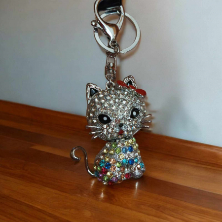 Brose pisici & Brelocuri pisici - breloc-in-forma-de-pisica-din-metal-cu-strasuri