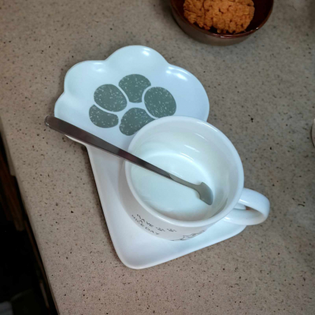 Cani /Cescute pisica/ Seturi - Set canuta si farfurioara cu desen pisica cu lingurita