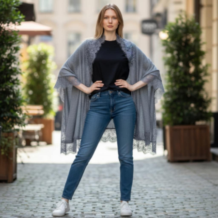 Esarfe/Saluri - Sal elegant generos pentru sezon rece cu dantela pe margini