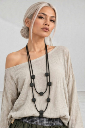 Coliere - Colier doin silicon cu accesorii din lemn negru