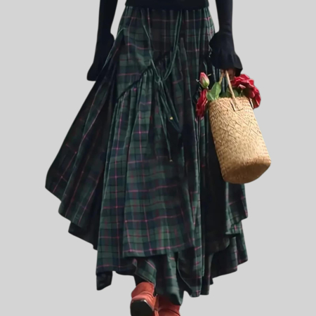 Fuste sezon rece - Fusta verde in carouri asimetrica din stofa