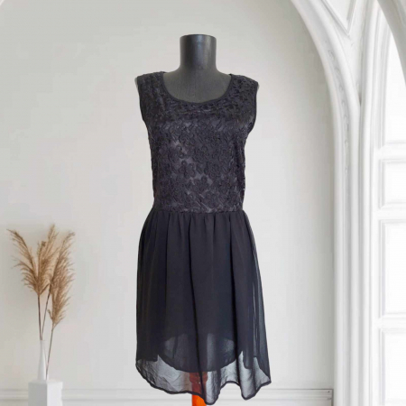Promotii sezon cald - rochie-de-vara-neagra-din-voal-si-dantela