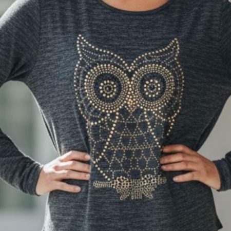 Bluza negru spicat cu bufnita din tinte aurii [3]