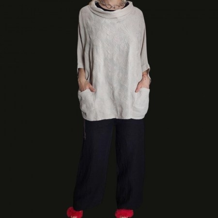 Bluza pe Fond Crem din In cu Guler Larg si Buzunare [1]
