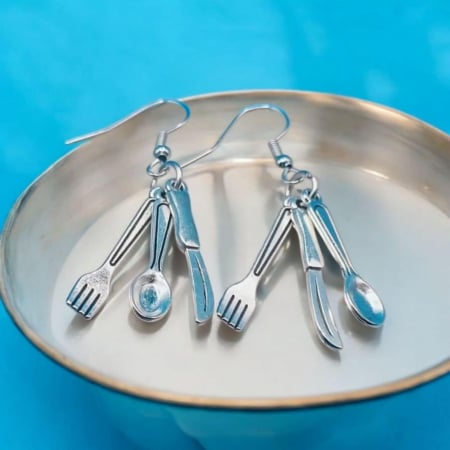 Cercei - Cercei  din Metal  Argintiu in Forma de Furculita Lingura si Cutit noxidabil