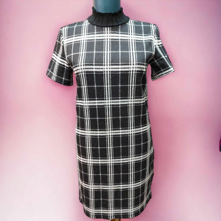 rochie mini carouri cu maneca scurta [0]