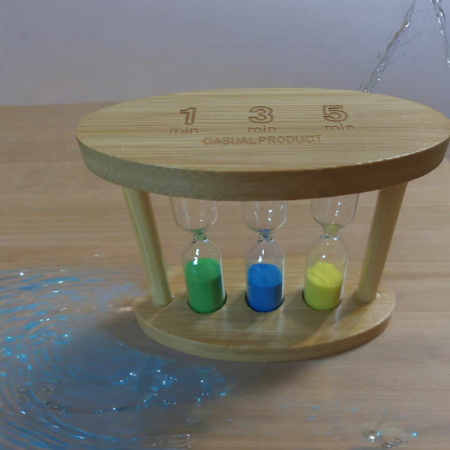 Decoratiuni pentru casa - clepsidra-din-lemn-si-sticla-cu-trei-borcanele