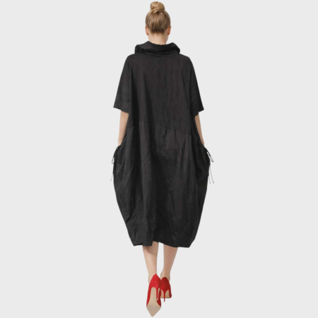 Rochie neagra din bumbac cu decolteu inalt pentru marime mare [3]