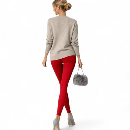 Pulover gros crem cu accesoriu detasabil din metal argintiu la bust [1]