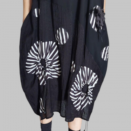 Rochie pe Fond Negru din Bumbac tip Gogosar cu Insertii Alb si Negru [1]