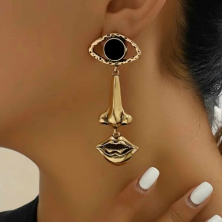 Bijuterii - cercei-lungi-si-rafinati-cu-design-retro-din-metal-gablont