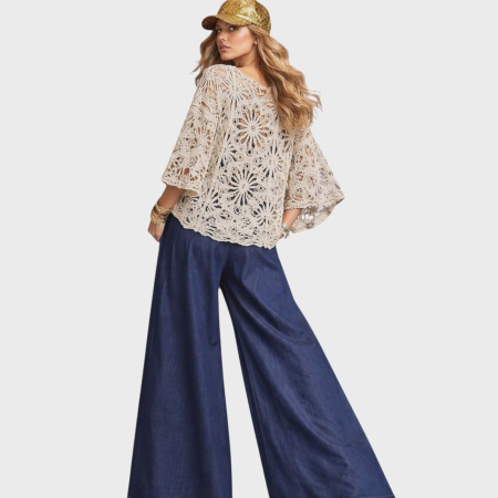 Bluza crem  din macrame tip poncho asimetrica cu paiete fine aurii [1]