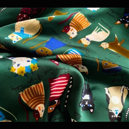 Esarfa din satin cu imprimeu pisici colorate [1]