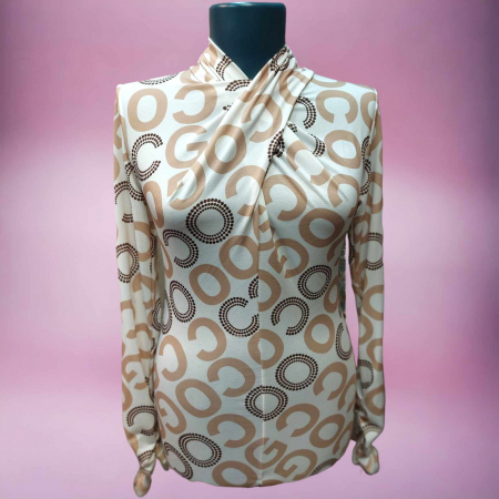 Bluze sezon rece - bluza mulata pe gat cu imprimeu