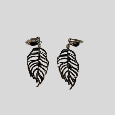 Cercei clips statement tip frunza din metal argintiu [1]