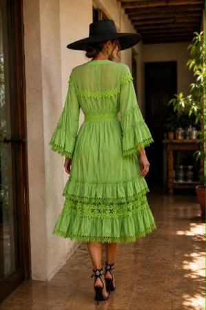 Rochie eleganta verde praz cu maneci clopot si dantela [2]