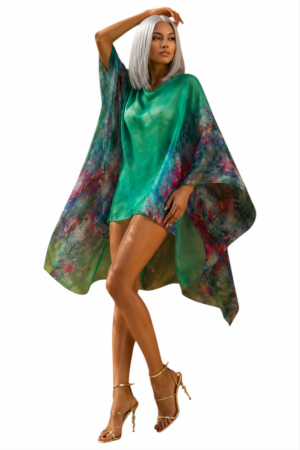 Bluze sezon cald - Rochie mini tip poncho din matase si vascoza  cu imprimeu floral