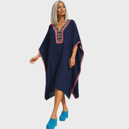 Poncho sezon cald - Kaftan amplu trei sferturi albastru inchis din vascoza cu ciucuri colorate pe margini