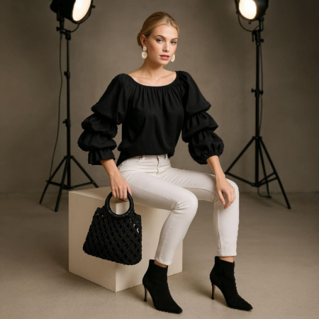 Bluze Neagra din Satin cu Maneci Volane Bufante si Decolteu Rotund [3]
