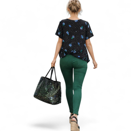 Bluza cu picatele si flori [2]