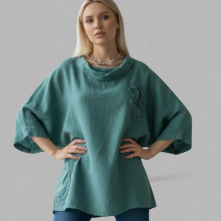 Bluze sezon cald - Bluza din In Tip Fluture cu Floare din Material Cusuta