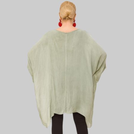 Bluza   eleganta tip fluture din acrylic si broderie  delicata in partea de jos [3]