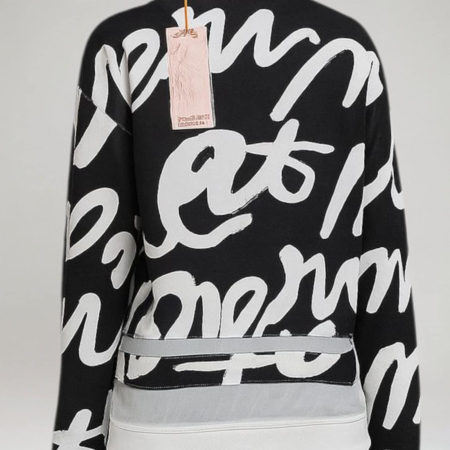 Bluza moderna pe fond negru cu imprimeu abstract alb [1]