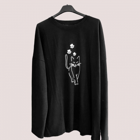 Bluze /pulovere pisica - Bluza neagra cu imprimeu pisica alba
