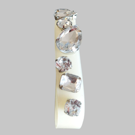 Bratara plastic cu pietre argintii [1]