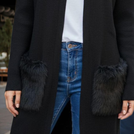 cardigan-negru-tricotat-cu-buzunare-din-blana-ecologica [2]
