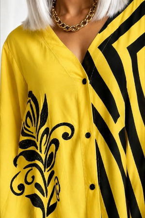 Kaftan din vascoza galben cu model negru [2]