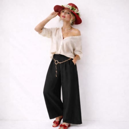 Pantaloni - Pantaloni pe Fond Negru din In Croi Larg si Buzunare Laterale