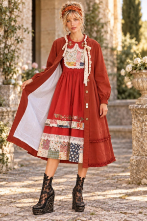 Pardesiu de dama in stil vintage cu dantela si volanase [5]
