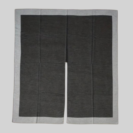 Poncho tip pelerina elegant gri cu margini deschise pentru sezon rece [1]