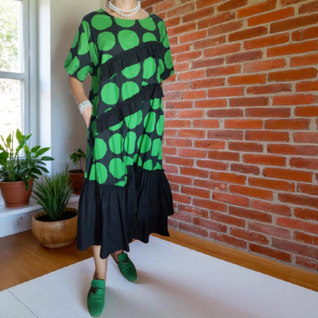 Rochie din Bumbac pe Fond Negru cu Cercuri Verde Aprins [3]