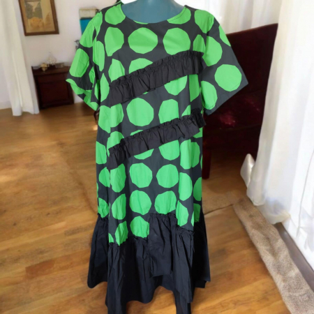 Rochie din Bumbac pe Fond Negru cu Cercuri Verde Aprins [1]