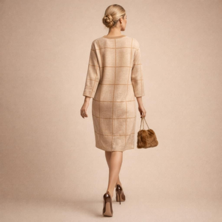 Rochie groasa cu carouri mari maroniu si maneci trei sferturi [1]