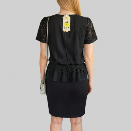 Rochie Neagra cu Dantela la Maneci si In Talie [2]