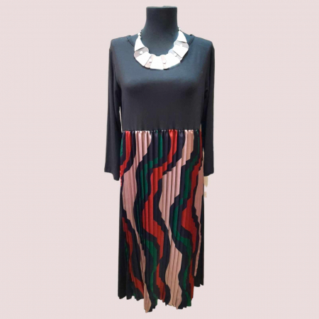Promotii sezon rece - Rochie scurta plisata