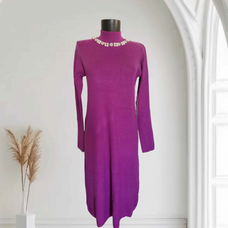 Rochii din tricot - rochie-tricotata-cu-perle-ecologice-capsate-la-gat