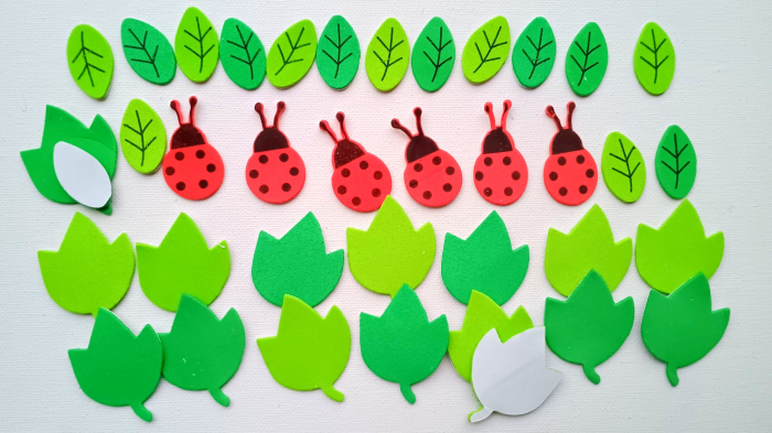 FRUNZE și BUBURUZE Stickere gumate autoadezive [2]