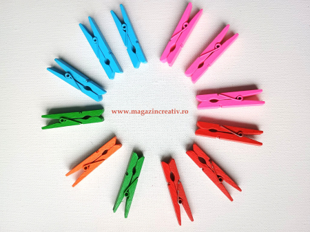 Figurine lemn martisoare - Cârlige lemn color - set 12 buc