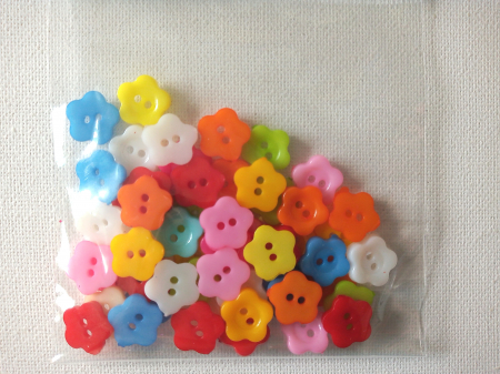 OCHI MOBILI. DIAMANTE. PAIETE. - Nasturi floare color plastic 11 grame